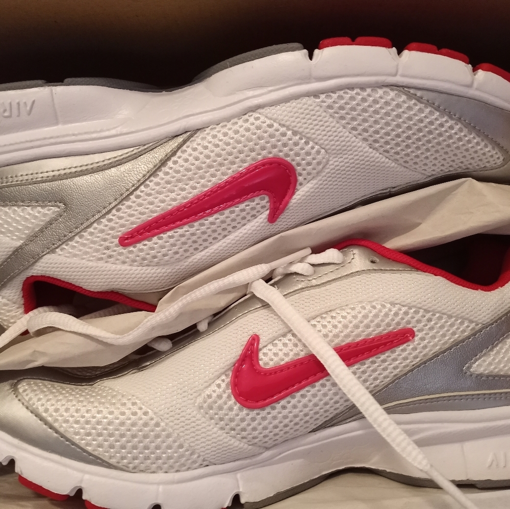 Nike Air Track Star 2008 model no. 318679 161